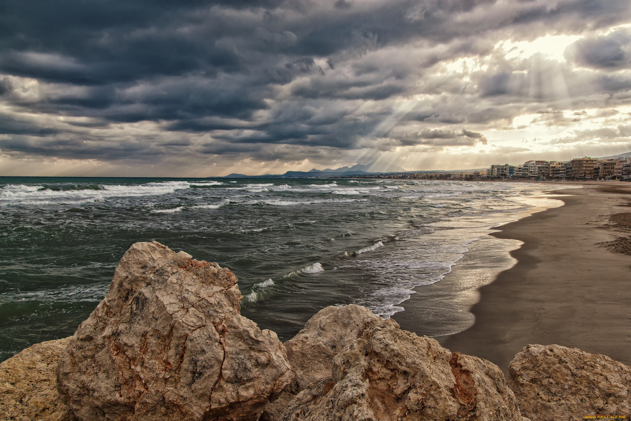 Море 6 августа. Аральское море фото. Огороженный берег моря. Закат Кашкайш. Восход солнца на Аральском море.